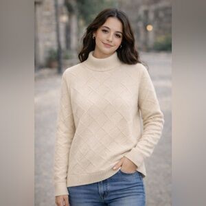 TSE 100% Cashmere Ivory Cream Mock Turtleneck Cowl Neck Luxe Knit Sweater